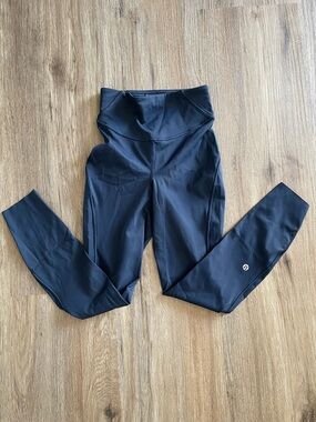 Lululemon tights size 2